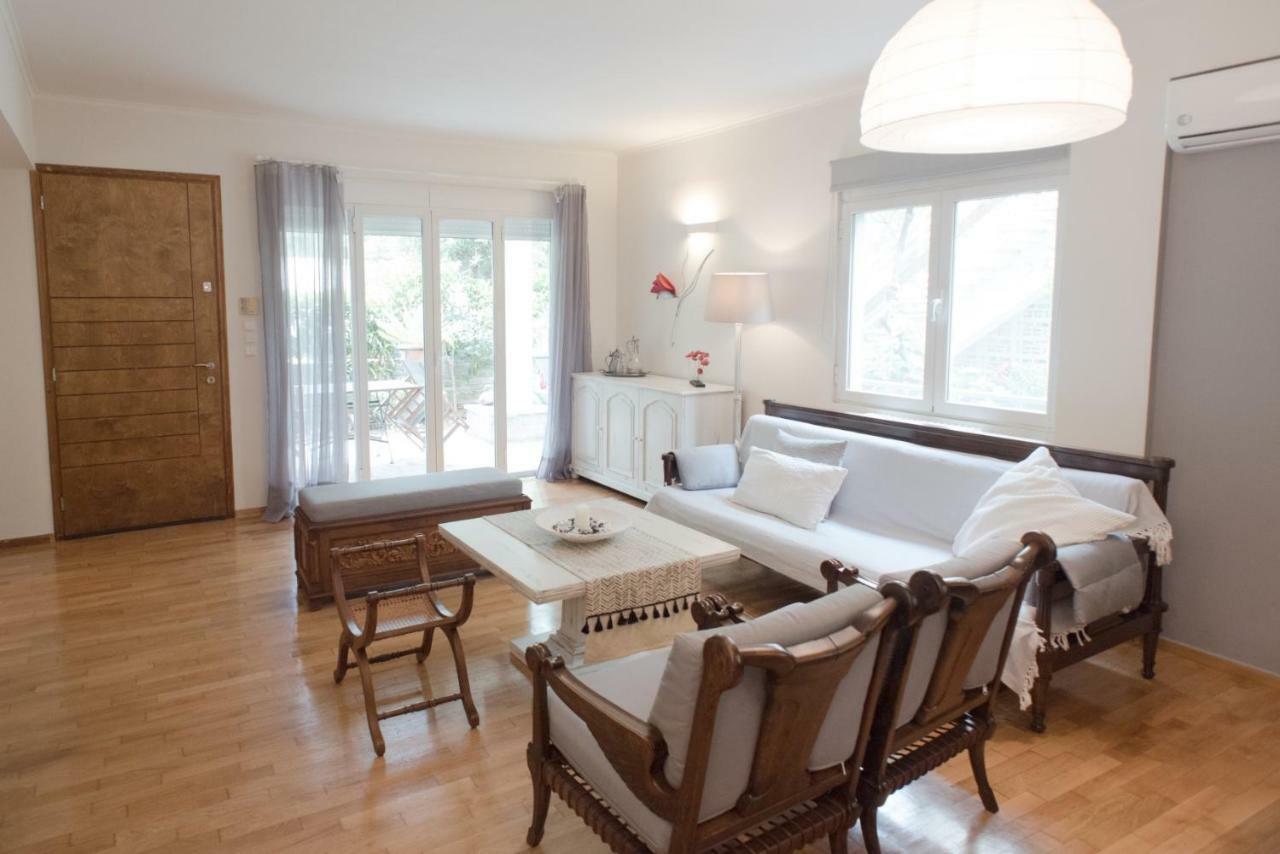 Affordable Luxury Garden Apartment *